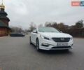 Белый Хендай Соната, объемом двигателя 2.36 л и пробегом 235 тыс. км за 11000 $, фото 5 на Automoto.ua