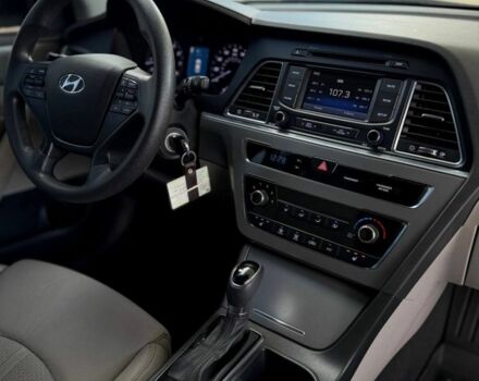 Белый Хендай Соната, объемом двигателя 2.4 л и пробегом 160 тыс. км за 9599 $, фото 17 на Automoto.ua