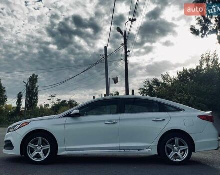 Белый Хендай Соната, объемом двигателя 2 л и пробегом 135 тыс. км за 11799 $, фото 4 на Automoto.ua