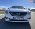 Белый Хендай Соната, объемом двигателя 2.4 л и пробегом 150 тыс. км за 9900 $, фото 1 на Automoto.ua