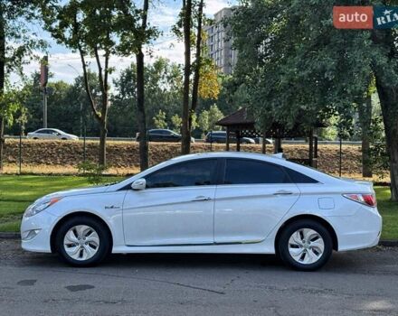 Білий Хендай Соната, об'ємом двигуна 2.36 л та пробігом 196 тис. км за 8500 $, фото 3 на Automoto.ua