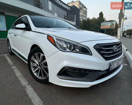 Білий Хендай Соната, об'ємом двигуна 2.4 л та пробігом 115 тис. км за 11000 $, фото 2 на Automoto.ua