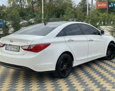 Білий Хендай Соната, об'ємом двигуна 2 л та пробігом 230 тис. км за 7500 $, фото 30 на Automoto.ua