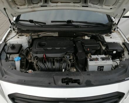 Білий Хендай Соната, об'ємом двигуна 2.4 л та пробігом 117 тис. км за 7500 $, фото 7 на Automoto.ua