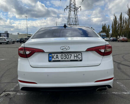 Білий Хендай Соната, об'ємом двигуна 2 л та пробігом 176 тис. км за 12500 $, фото 3 на Automoto.ua