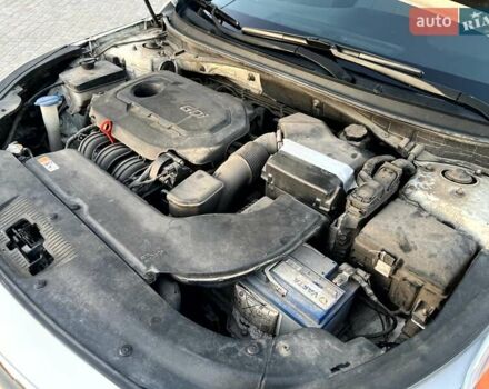 Білий Хендай Соната, об'ємом двигуна 2.36 л та пробігом 144 тис. км за 10900 $, фото 35 на Automoto.ua