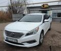 Белый Хендай Соната, объемом двигателя 2.4 л и пробегом 100 тыс. км за 7850 $, фото 1 на Automoto.ua
