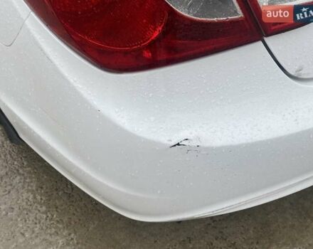 Белый Хендай Соната, объемом двигателя 2 л и пробегом 228 тыс. км за 7600 $, фото 11 на Automoto.ua