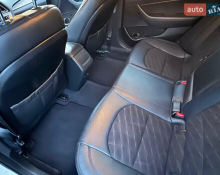 Білий Хендай Соната, об'ємом двигуна 2.4 л та пробігом 115 тис. км за 11000 $, фото 11 на Automoto.ua