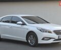 Белый Хендай Соната, объемом двигателя 2 л и пробегом 256 тыс. км за 11200 $, фото 8 на Automoto.ua