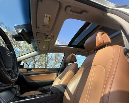 Білий Хендай Соната, об'ємом двигуна 2.36 л та пробігом 132 тис. км за 12000 $, фото 12 на Automoto.ua