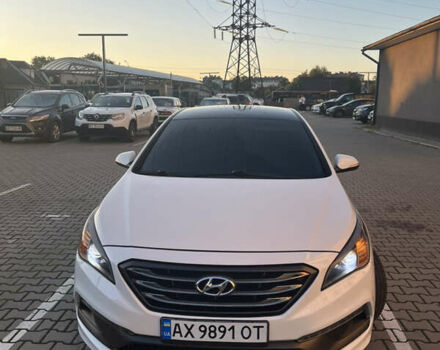Белый Хендай Соната, объемом двигателя 2.36 л и пробегом 132 тыс. км за 10600 $, фото 4 на Automoto.ua