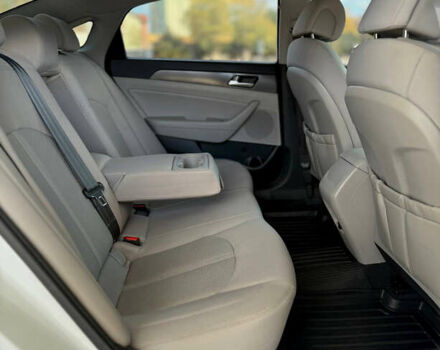 Хендай Соната 2014 у Дніпро (Дніпропетровську) на Automoto.ua Білий Хендай Соната, об'ємом двигуна 2.36 л та пробігом 160 тис. км за 9599 $, фото 17 на Automoto.ua