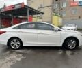 Білий Хендай Соната, об'ємом двигуна 2 л та пробігом 267 тис. км за 8500 $, фото 5 на Automoto.ua