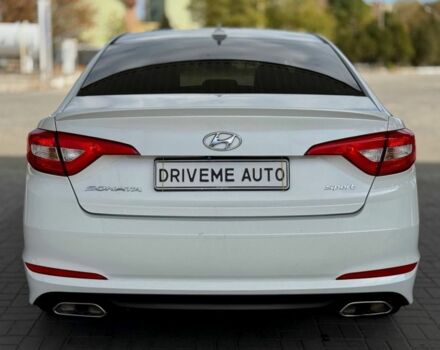 Белый Хендай Соната, объемом двигателя 2.4 л и пробегом 160 тыс. км за 9599 $, фото 5 на Automoto.ua