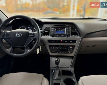 Хендай Соната 2014 у Дніпро (Дніпропетровську) на Automoto.ua Білий Хендай Соната, об'ємом двигуна 2.36 л та пробігом 160 тис. км за 9599 $, фото 25 на Automoto.ua