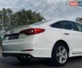 Белый Хендай Соната, объемом двигателя 2 л и пробегом 135 тыс. км за 11799 $, фото 10 на Automoto.ua