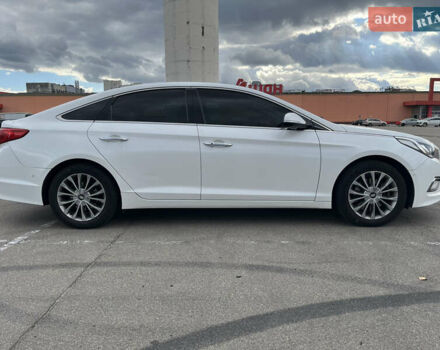 Білий Хендай Соната, об'ємом двигуна 2 л та пробігом 176 тис. км за 12500 $, фото 2 на Automoto.ua