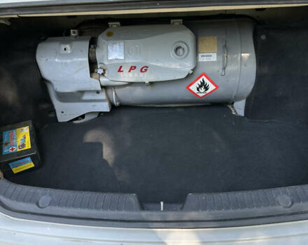 Белый Хендай Соната, объемом двигателя 2 л и пробегом 183 тыс. км за 8500 $, фото 22 на Automoto.ua