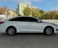 Белый Хендай Соната, объемом двигателя 2.4 л и пробегом 160 тыс. км за 9599 $, фото 3 на Automoto.ua