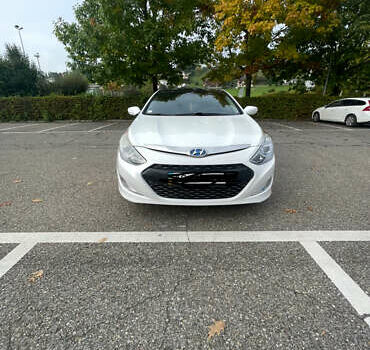 Білий Хендай Соната, об'ємом двигуна 2.36 л та пробігом 138 тис. км за 11000 $, фото 7 на Automoto.ua