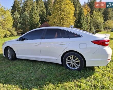 Белый Хендай Соната, объемом двигателя 2.36 л и пробегом 198 тыс. км за 8000 $, фото 7 на Automoto.ua