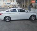 Білий Хендай Соната, об'ємом двигуна 2 л та пробігом 378 тис. км за 7700 $, фото 1 на Automoto.ua