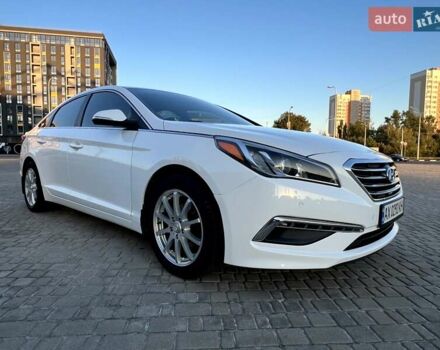 Білий Хендай Соната, об'ємом двигуна 2.36 л та пробігом 144 тис. км за 10900 $, фото 5 на Automoto.ua