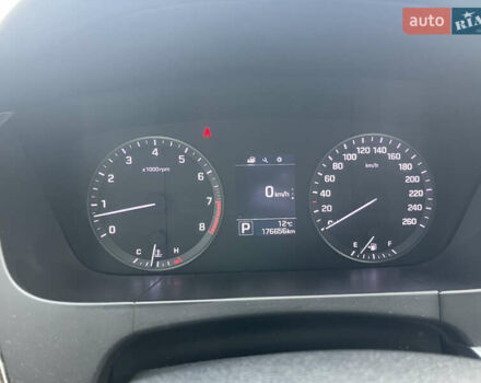 Білий Хендай Соната, об'ємом двигуна 2 л та пробігом 176 тис. км за 12500 $, фото 11 на Automoto.ua