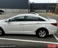 Белый Хендай Соната, объемом двигателя 2 л и пробегом 188 тыс. км за 7300 $, фото 2 на Automoto.ua