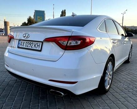 Білий Хендай Соната, об'ємом двигуна 2.36 л та пробігом 144 тис. км за 10900 $, фото 7 на Automoto.ua