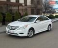 Белый Хендай Соната, объемом двигателя 2.36 л и пробегом 170 тыс. км за 8500 $, фото 2 на Automoto.ua