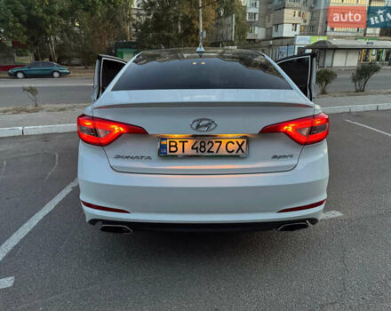 Білий Хендай Соната, об'ємом двигуна 2.4 л та пробігом 115 тис. км за 11000 $, фото 15 на Automoto.ua