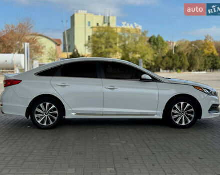 Хендай Соната 2014 у Дніпро (Дніпропетровську) на Automoto.ua Білий Хендай Соната, об'ємом двигуна 2.36 л та пробігом 160 тис. км за 9599 $, фото 3 на Automoto.ua