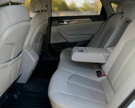 Белый Хендай Соната, объемом двигателя 2.4 л и пробегом 160 тыс. км за 9599 $, фото 11 на Automoto.ua