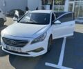 Белый Хендай Соната, объемом двигателя 2 л и пробегом 406 тыс. км за 8000 $, фото 2 на Automoto.ua