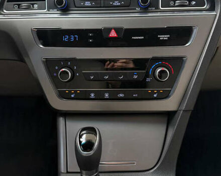 Хендай Соната 2014 у Дніпро (Дніпропетровську) на Automoto.ua Білий Хендай Соната, об'ємом двигуна 2.36 л та пробігом 160 тис. км за 9599 $, фото 24 на Automoto.ua