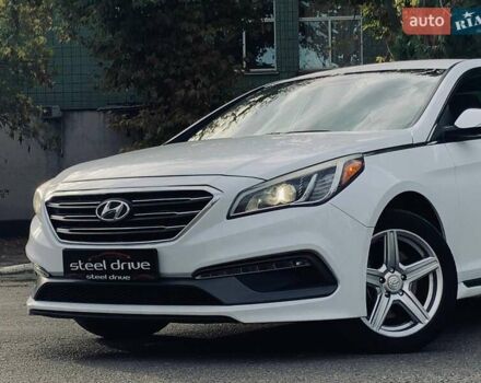 Белый Хендай Соната, объемом двигателя 2 л и пробегом 135 тыс. км за 11799 $, фото 1 на Automoto.ua