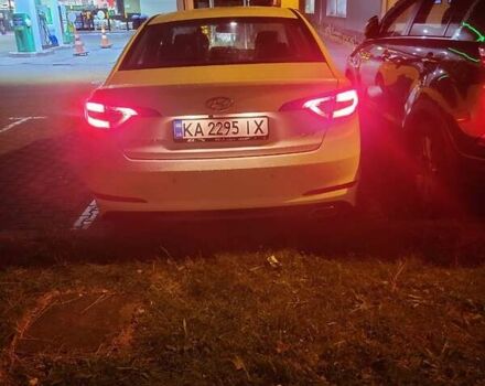 Белый Хендай Соната, объемом двигателя 2 л и пробегом 245 тыс. км за 9200 $, фото 27 на Automoto.ua