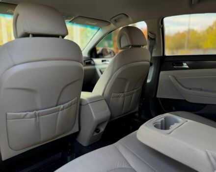 Белый Хендай Соната, объемом двигателя 2.4 л и пробегом 160 тыс. км за 9599 $, фото 10 на Automoto.ua