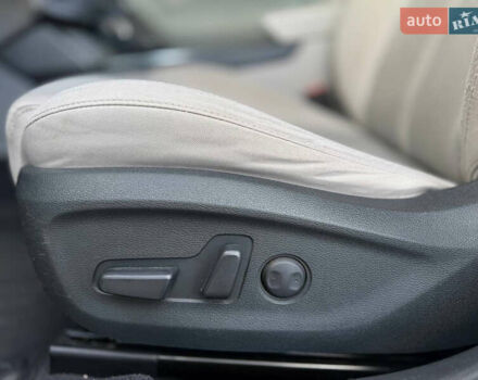 Хендай Соната 2014 у Дніпро (Дніпропетровську) на Automoto.ua Білий Хендай Соната, об'ємом двигуна 2.36 л та пробігом 160 тис. км за 9599 $, фото 28 на Automoto.ua