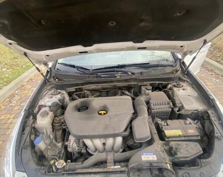 Белый Хендай Соната, объемом двигателя 2 л и пробегом 570 тыс. км за 6200 $, фото 12 на Automoto.ua