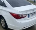 Белый Хендай Соната, объемом двигателя 2 л и пробегом 228 тыс. км за 7600 $, фото 3 на Automoto.ua