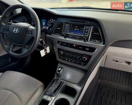 Хендай Соната 2014 у Дніпро (Дніпропетровську) на Automoto.ua Білий Хендай Соната, об'ємом двигуна 2.36 л та пробігом 160 тис. км за 9599 $, фото 22 на Automoto.ua