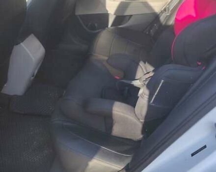 Білий Хендай Соната, об'ємом двигуна 2.36 л та пробігом 220 тис. км за 8100 $, фото 12 на Automoto.ua