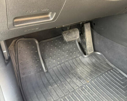 Білий Хендай Соната, об'ємом двигуна 2.36 л та пробігом 132 тис. км за 12000 $, фото 15 на Automoto.ua