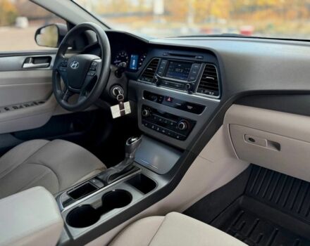 Белый Хендай Соната, объемом двигателя 2.4 л и пробегом 160 тыс. км за 9599 $, фото 15 на Automoto.ua