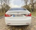 Белый Хендай Соната, объемом двигателя 2 л и пробегом 570 тыс. км за 6200 $, фото 3 на Automoto.ua