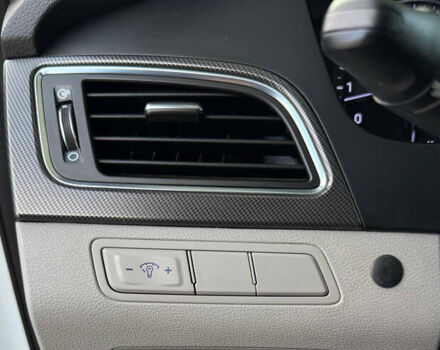 Хендай Соната 2014 у Дніпро (Дніпропетровську) на Automoto.ua Білий Хендай Соната, об'ємом двигуна 2.36 л та пробігом 160 тис. км за 9599 $, фото 29 на Automoto.ua