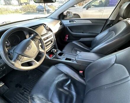 Белый Хендай Соната, объемом двигателя 2 л и пробегом 406 тыс. км за 8000 $, фото 16 на Automoto.ua